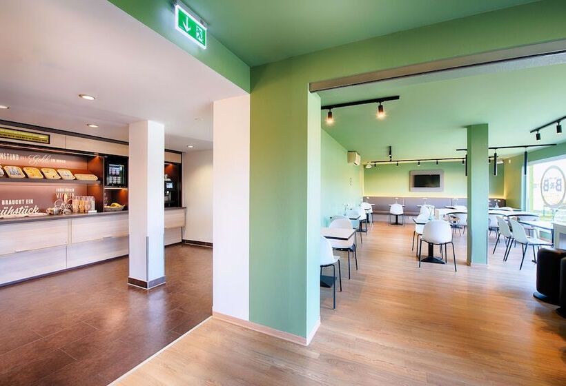 B&b Hotel Baden Airpark