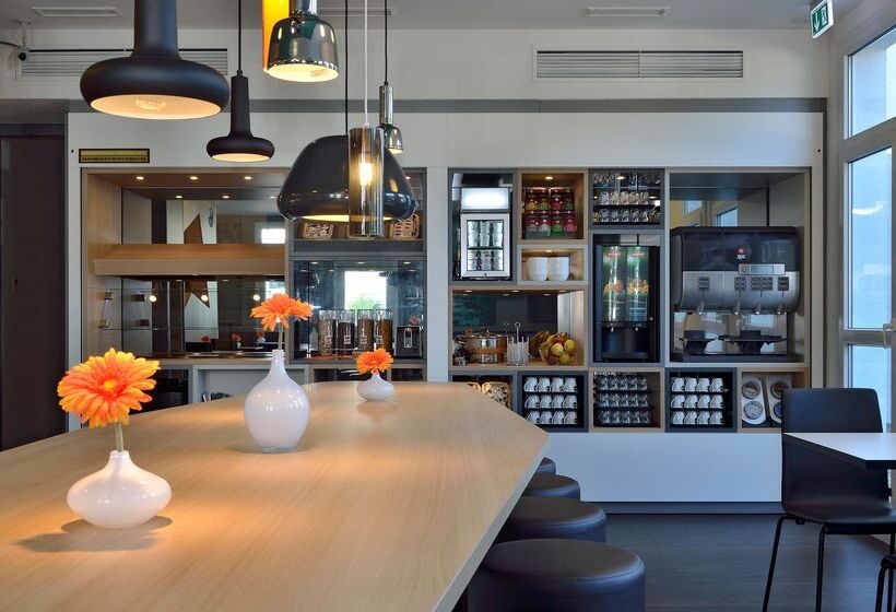 B&b Hotel Freiburg Nord