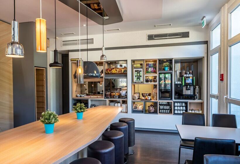 B&b Hotel Freiburg Nord