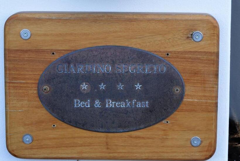 בית מלון כפרי B&b Il Giardino Segreto