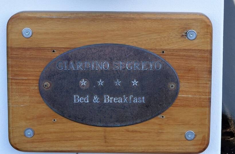 בית מלון כפרי B&b Il Giardino Segreto