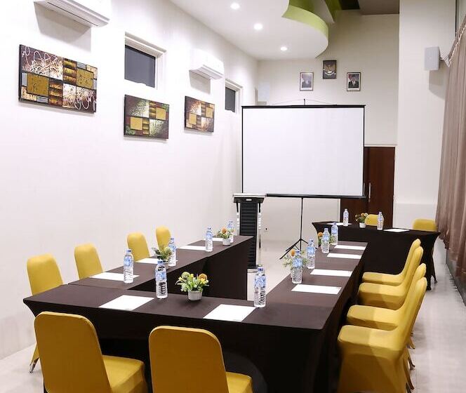 فندق Biz Boulevard