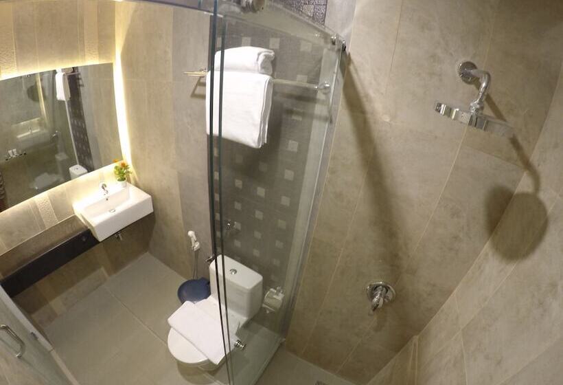 فندق Biz Boulevard