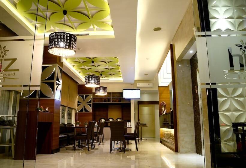 فندق Biz Boulevard