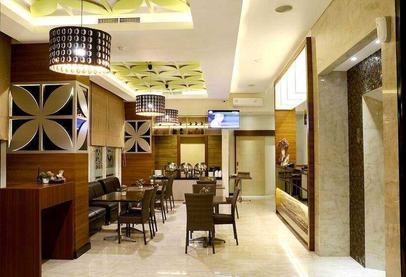 فندق Biz Boulevard