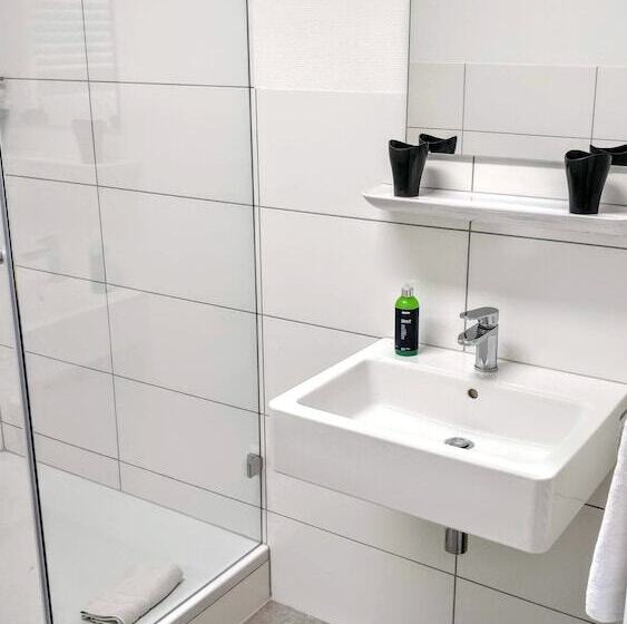 酒店 Boardinghouse   Stadtvilla Budget