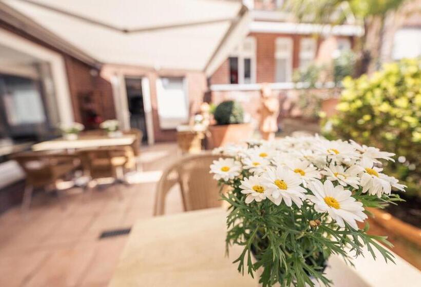 هتل Busche Am Dom