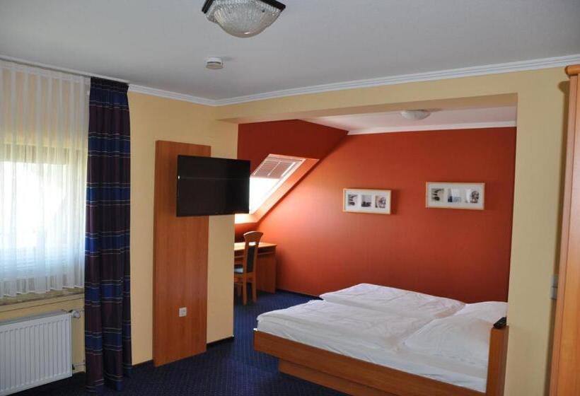 Отель Café Ernst