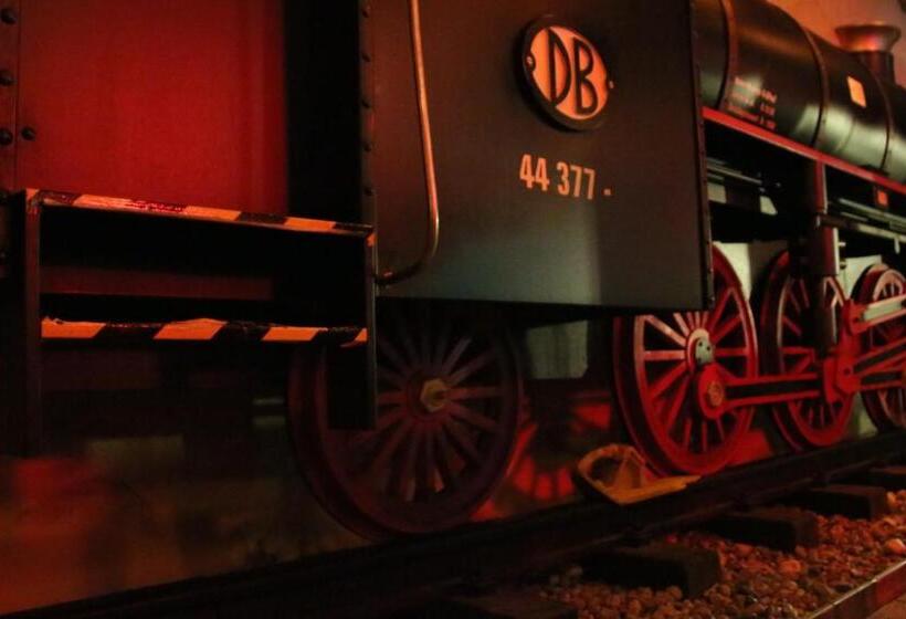 בית מלון כפרי Central