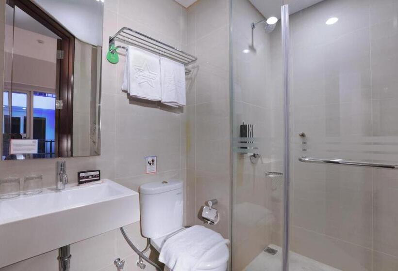 Fame Hotel Sunset Road