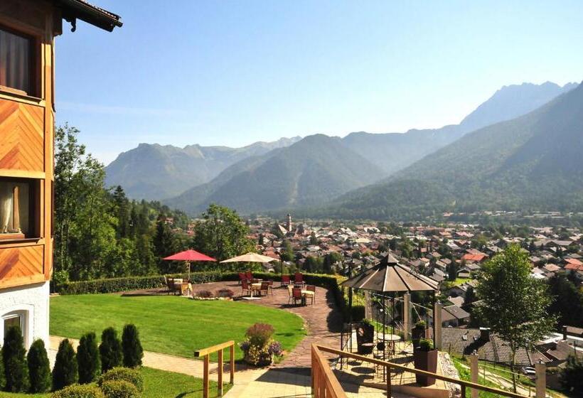 ホテル Garni Drachenburg