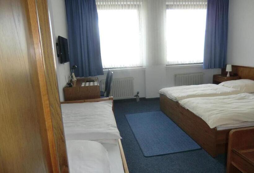 فندق Garni Julia