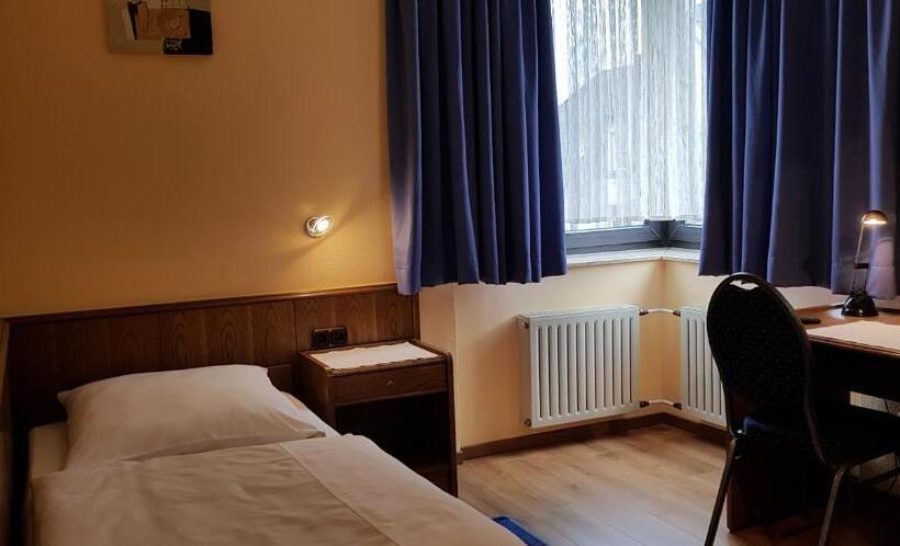 فندق Garni Julia