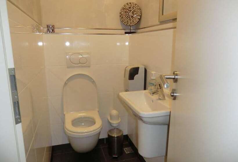 فندق Garni Julia