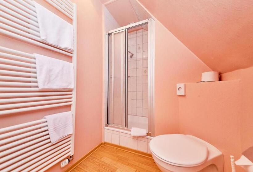 호텔 Gast Und Weinhaus Burkard