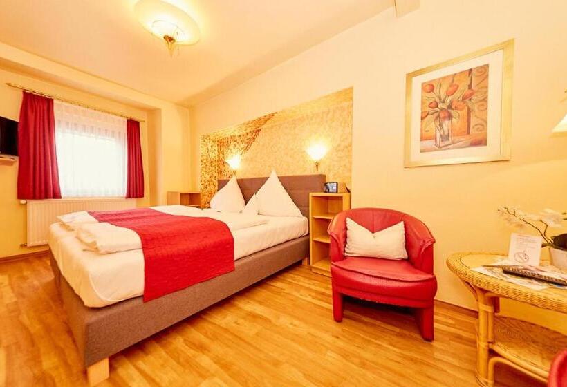 호텔 Gast Und Weinhaus Burkard