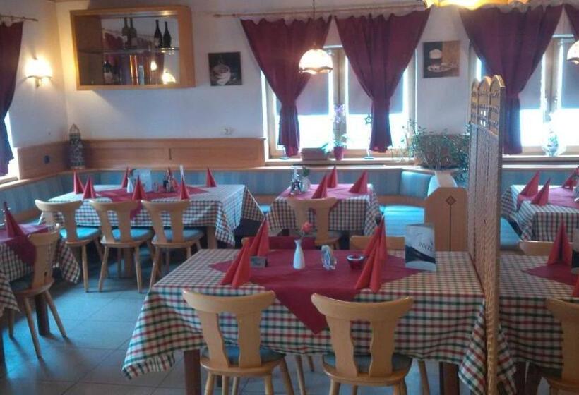 Отель Gasthof Falter