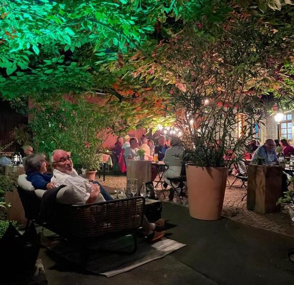 Отель Gasthof Zum Storch