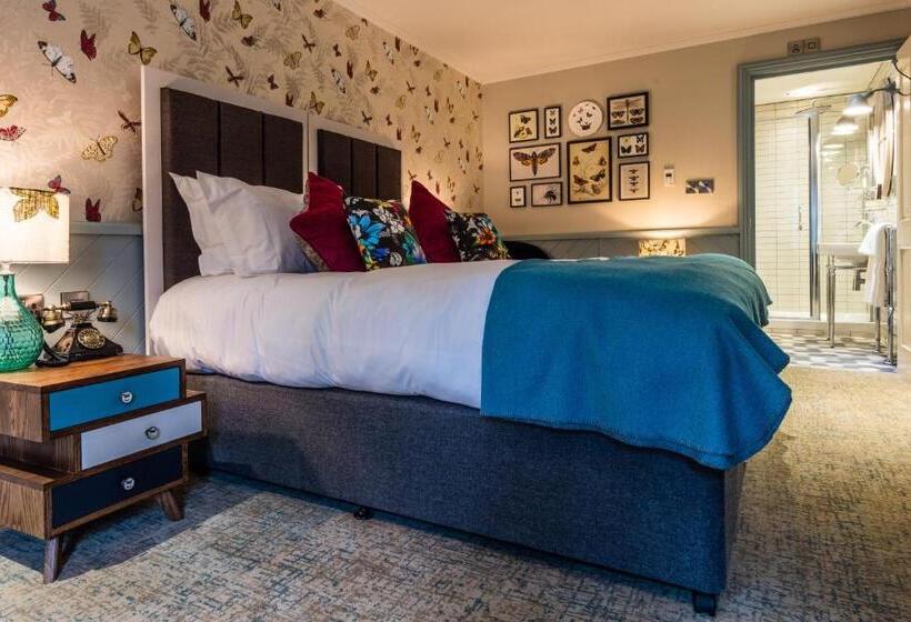 فندق Hand And Spear