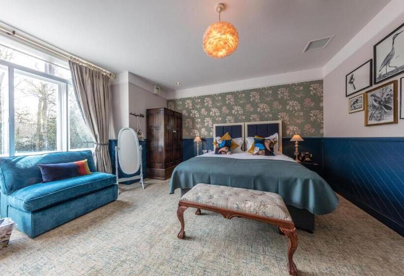 فندق Hand And Spear