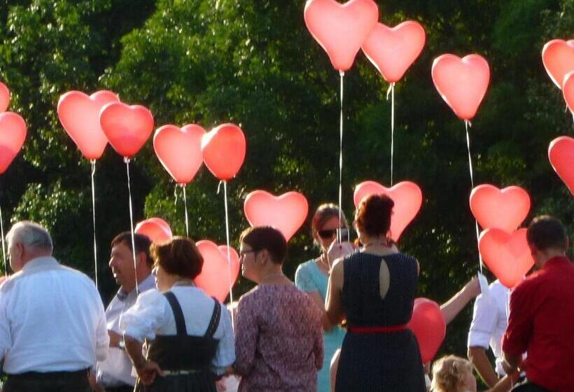 酒店 Landgasthof Zum Hirschen