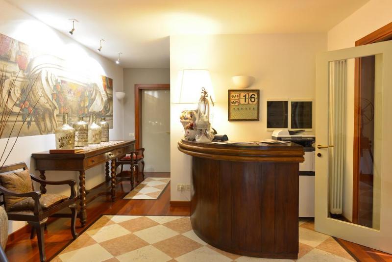 Отель Like Home Boutique