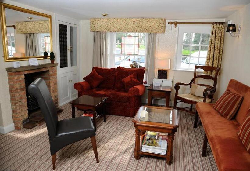 בית מלון כפרי Magpies Restaurant With Rooms