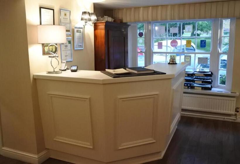 בית מלון כפרי Magpies Restaurant With Rooms