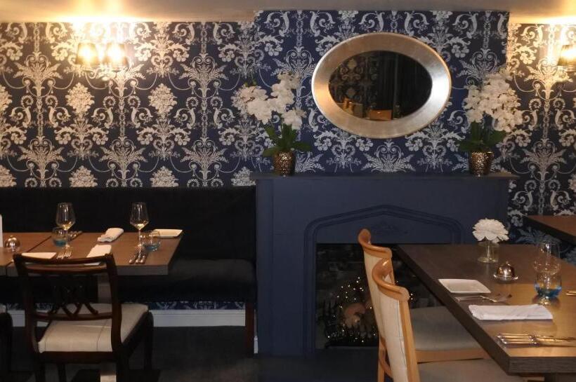 בית מלון כפרי Magpies Restaurant With Rooms