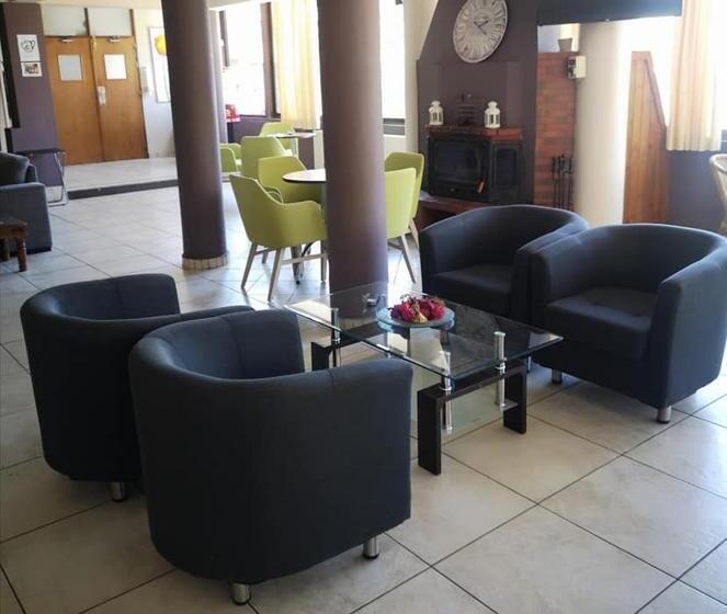 בית מלון כפרי Minaides