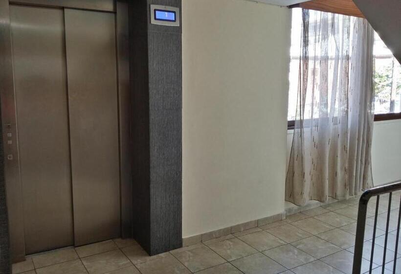 בית מלון כפרי Minaides