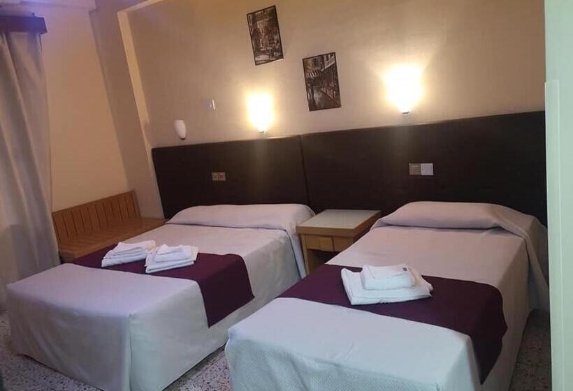 בית מלון כפרי Minaides