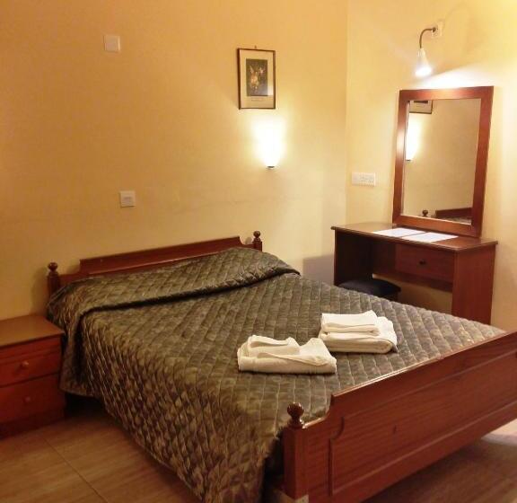 בית מלון כפרי Minaides