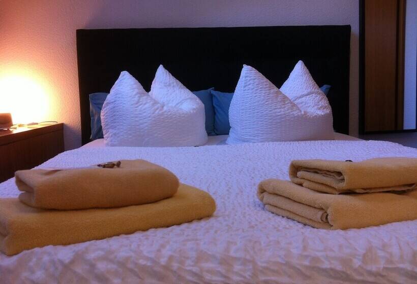 هتل Pension Freiraum Guesthouse Berlin