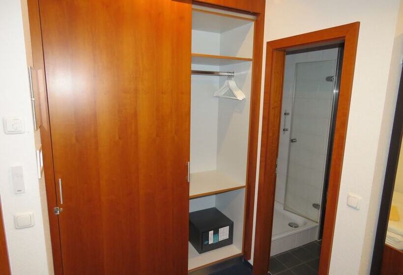 هتل Pension Freiraum Guesthouse Berlin