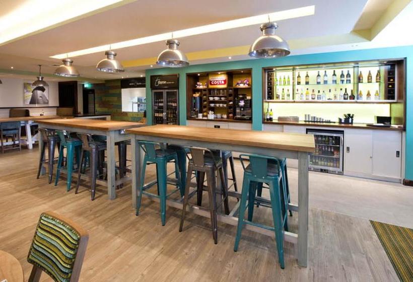 Fotos del hotel Premier Inn London Brixton:  13