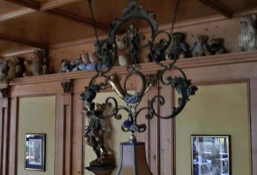 ホテル Resi Von Der Post