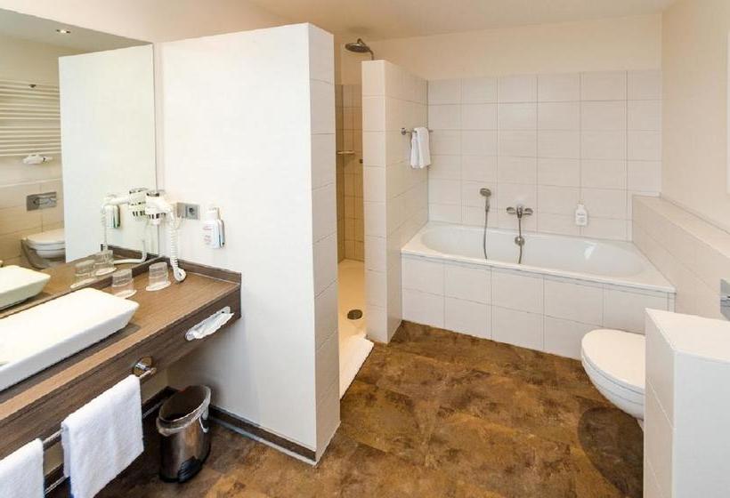 ホテル Restaurant Conni