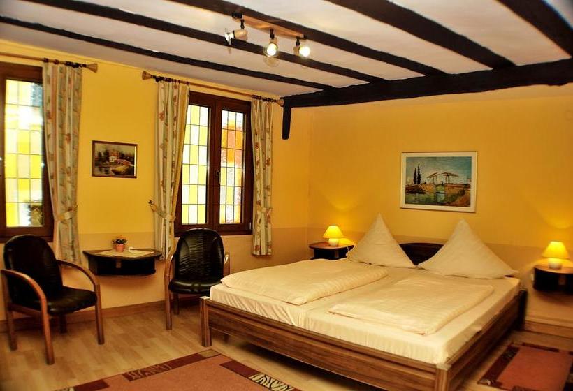 ホテル Restaurant Moselblümchen