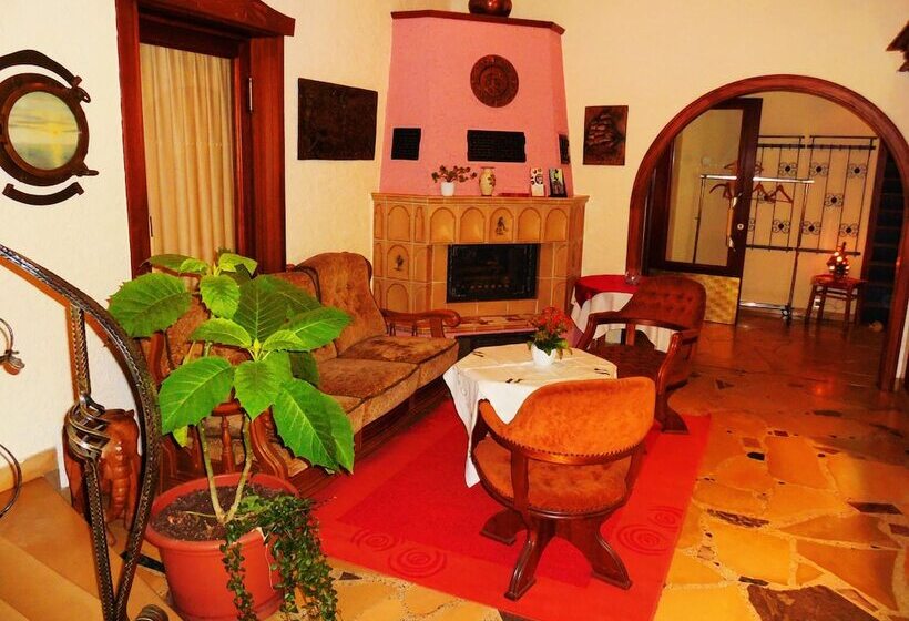 בית מלון כפרי & Restaurant Zum Schwarzen Kreuz