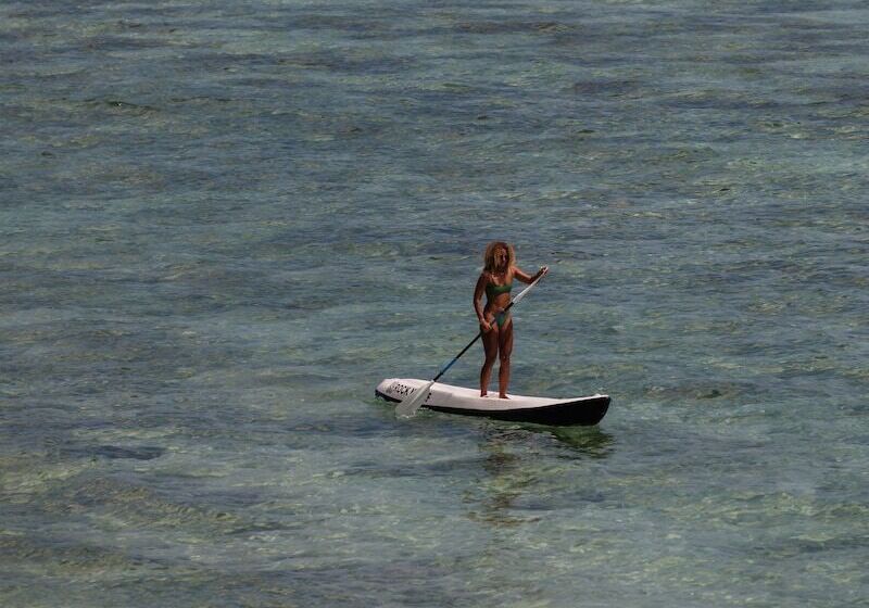 ホテル Rock'n Reef