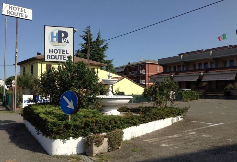 ホテル Route 9