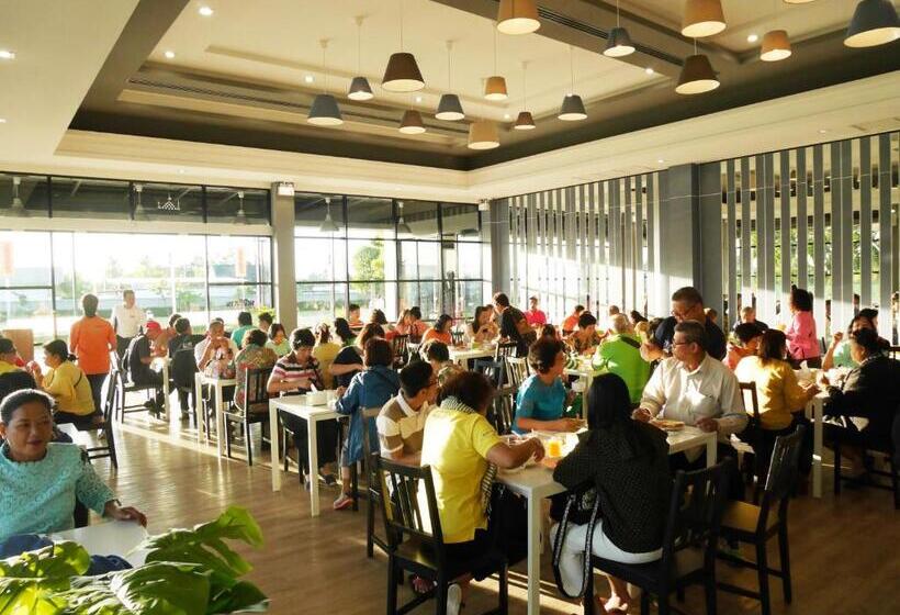 فندق Som O House