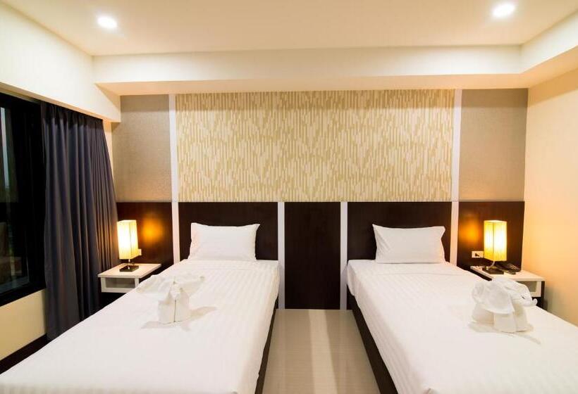 فندق Som O House