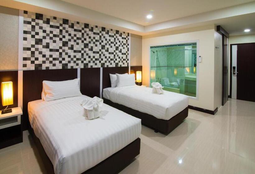 فندق Som O House