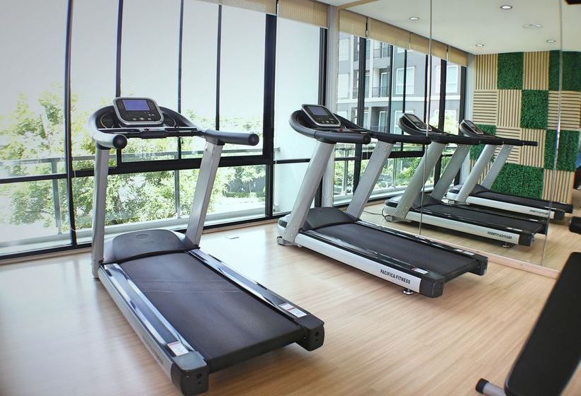 ホテル The Change Suites Korat