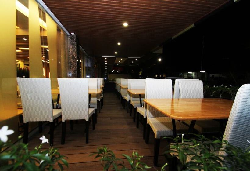 The L Hotel Entertainment