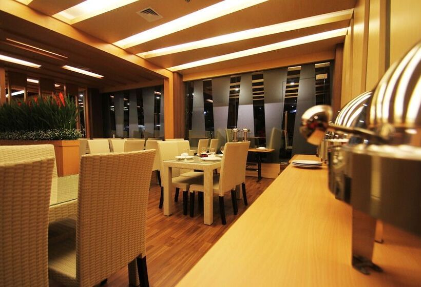 The L Hotel Entertainment