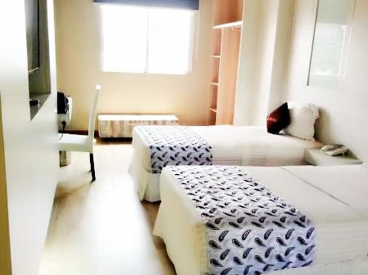 The L Hotel Entertainment