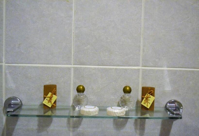 בית מלון כפרי The Red Lion